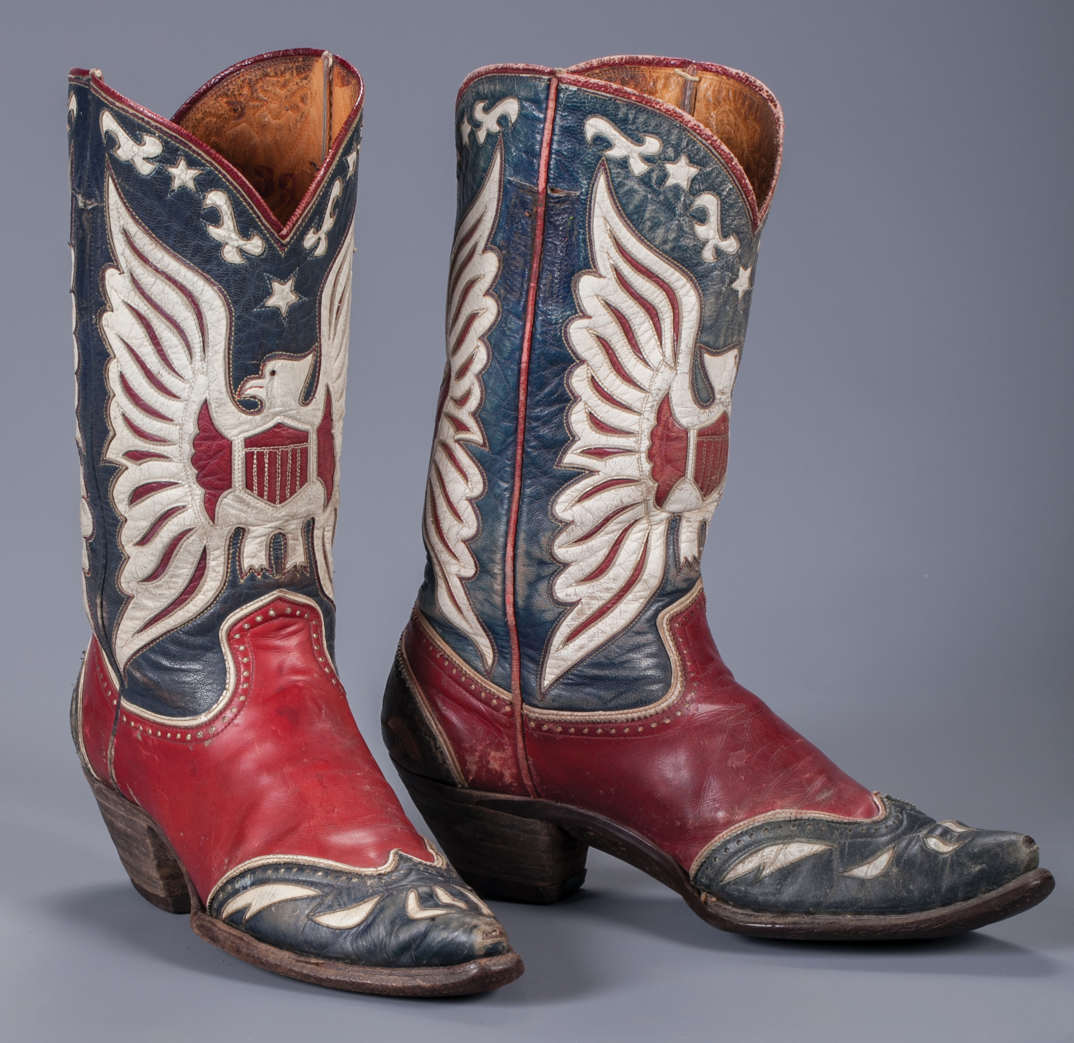Lot 38: Roy Rogers' Personal Eagle Boots, a gift from Roy to Snuff. Brian Lebel's Mesa Auction - January 21, 2017 Sold $7,670