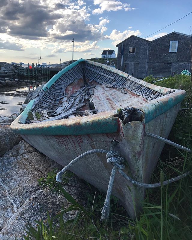 Old boat in Nova Scotia on my most recent IBC trip. 3 glorious weeks of lobster rolls and beautiful coasts. #ibc #novascotia #beachcombing #seaglasshunting #seaglassartist