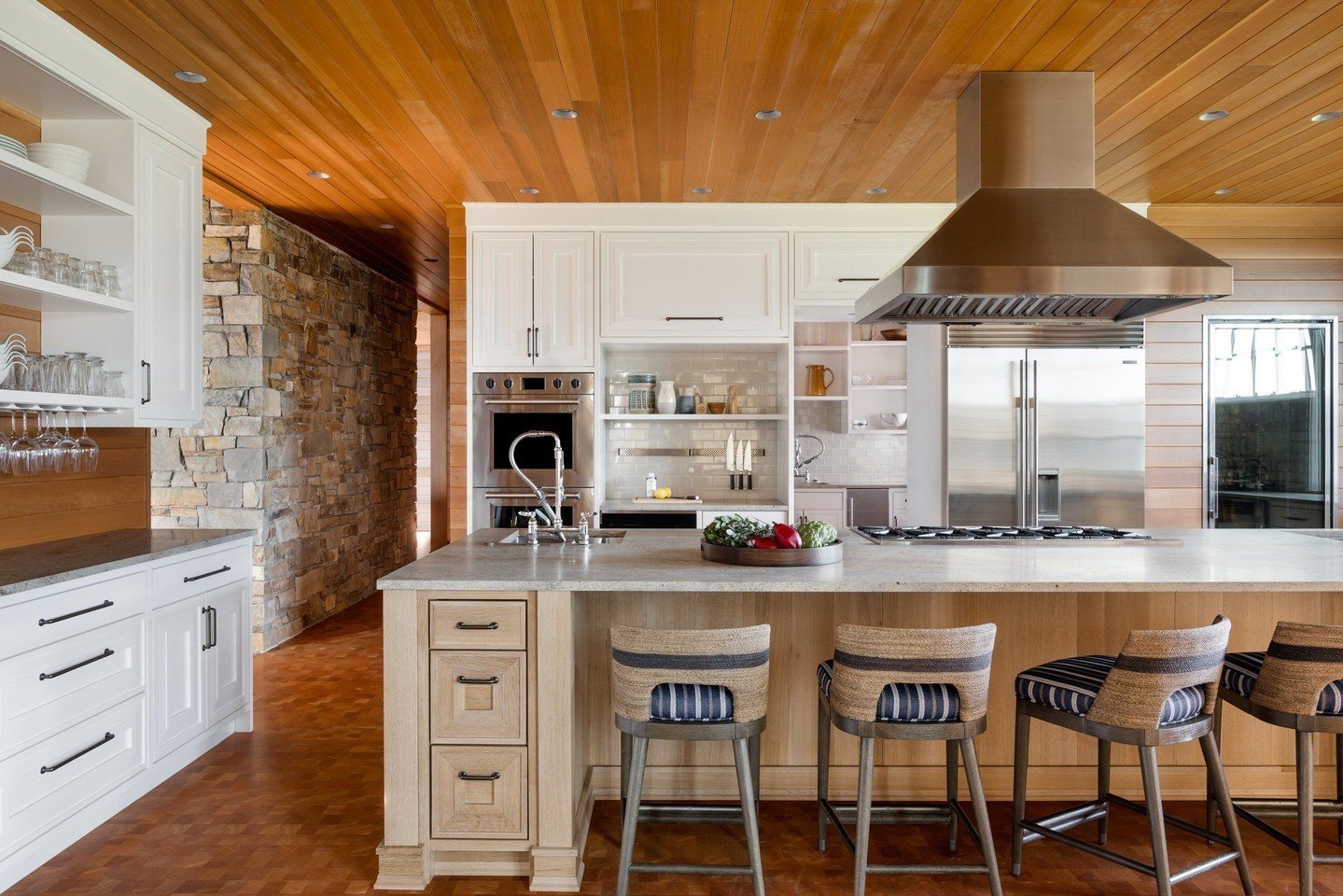 Easy livin' kitchen for a chef. We upholstered simple rope stools in a hardwearing outdoor fabric. Feeling the nautical vibe and easily sampling what's cookin'⁠ 🧑&zwj;🍳⁠
⁠
Photography | @mirandaestes ⁠
Architect | @silkcavassamarchetti ⁠
Contractor