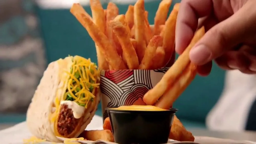 taco-bell-5-nacho-fries-box-introducing-large-3.jpg