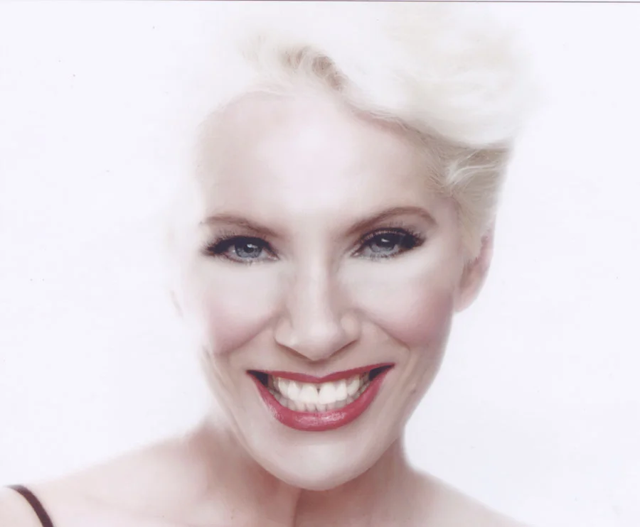 Angie Bowie.jpg