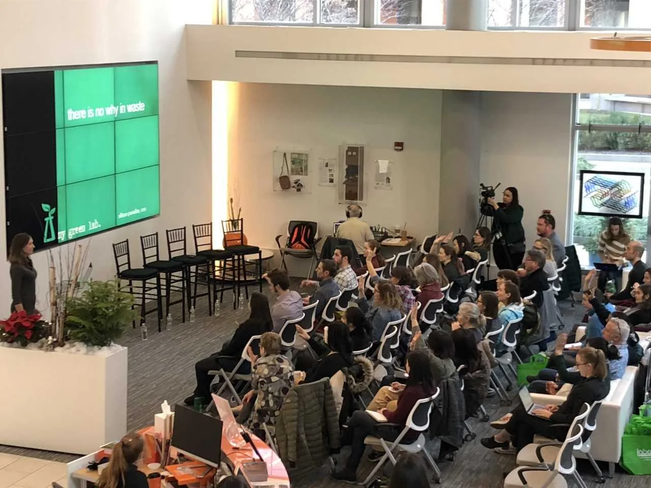 Over 50 Cambridge area life scientists attended the Go Green in 2019! event at the thriving biotech hub, LabCentral. Practical information was presented by My Green Lab, Grenova, Triumvirate Environmental, Harvard University’s Office of Sustainability and UMass Medical School’s Growing Green program.