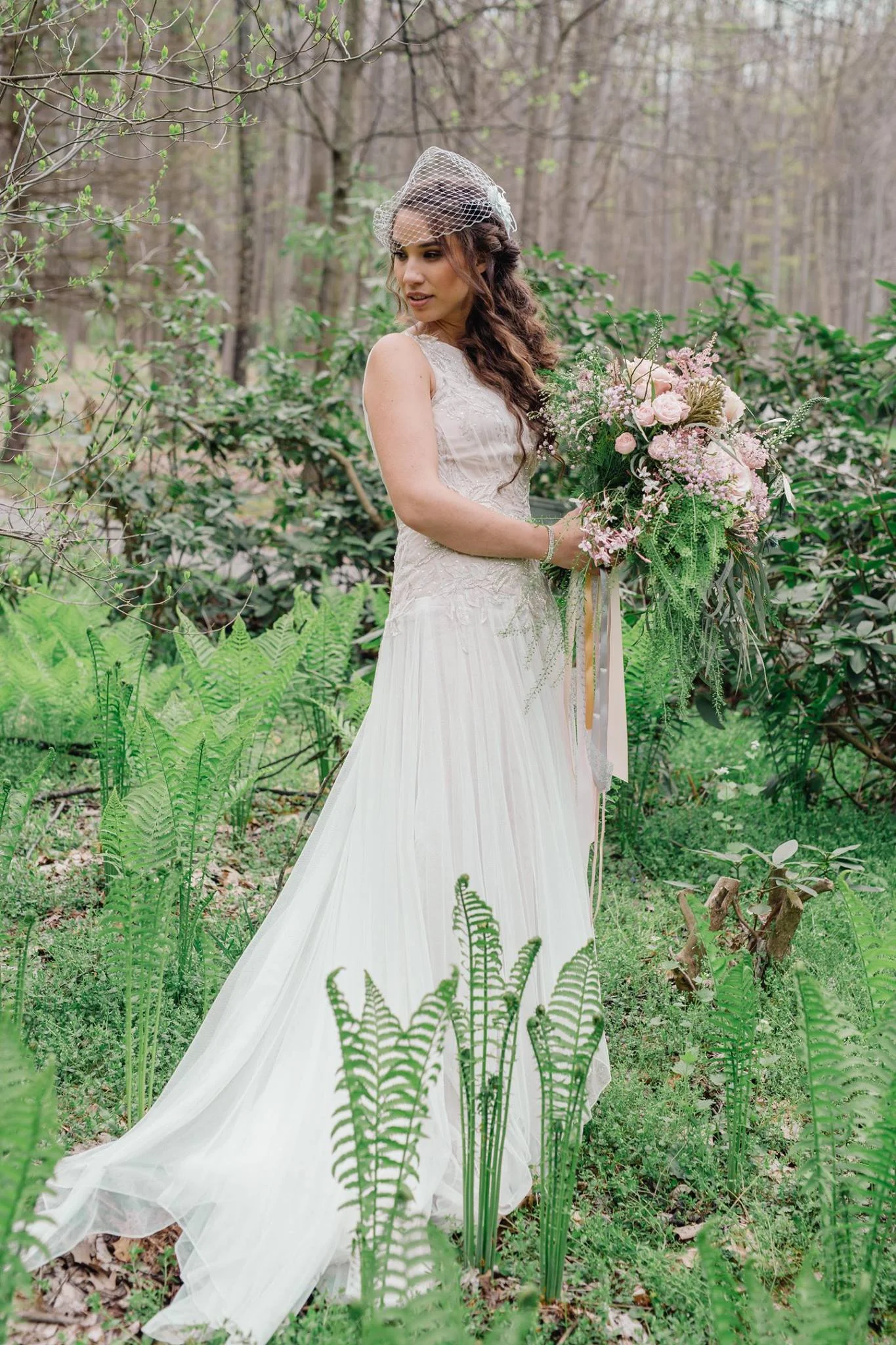 Photo by Heather Tabacchi. Florals by Mt. Lebanon Floral. Hair by Katrina Cahill. Makeup by Hannah Donovan.