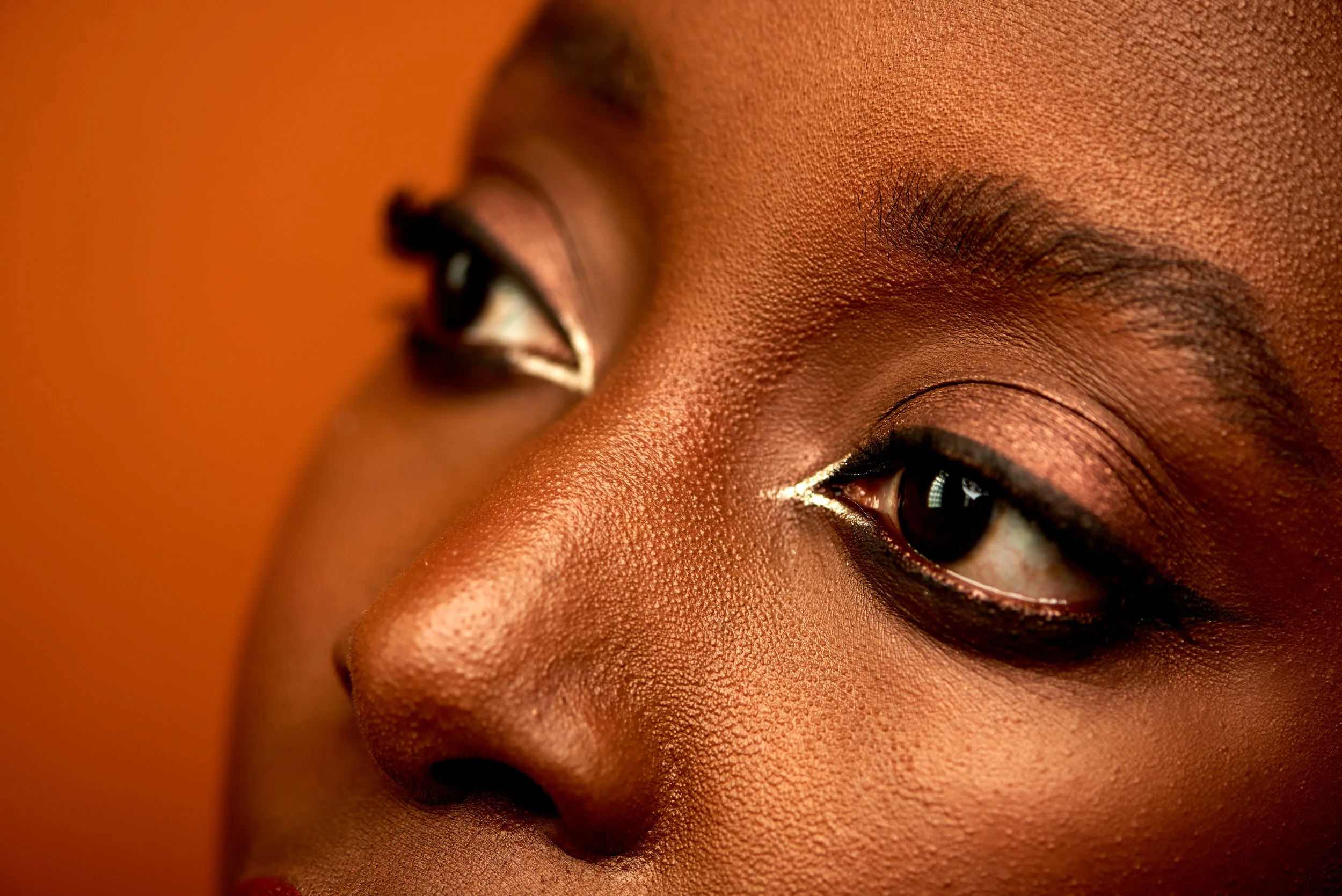 Photo by Tony Moux. Model Linda. Makeup by Hannah Donovan.