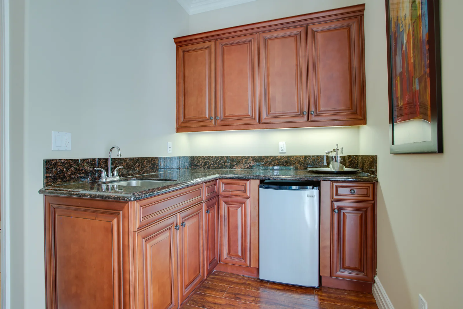 821 S 6th Burbank_MLS-14.jpg