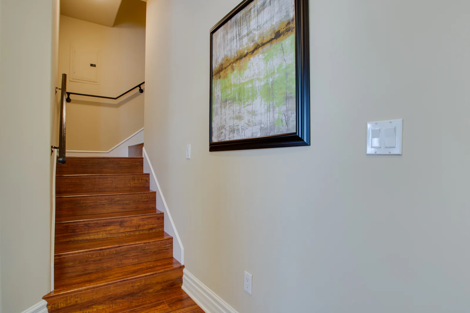 821 S 6th Burbank_MLS-19.jpg