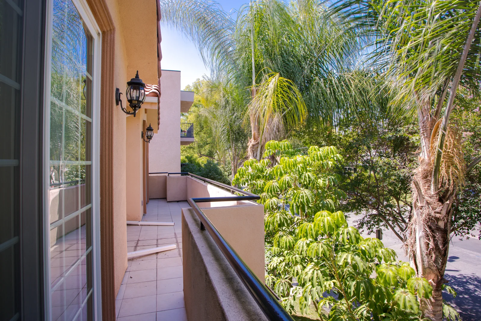 821 S 6th Burbank_MLS-26.jpg