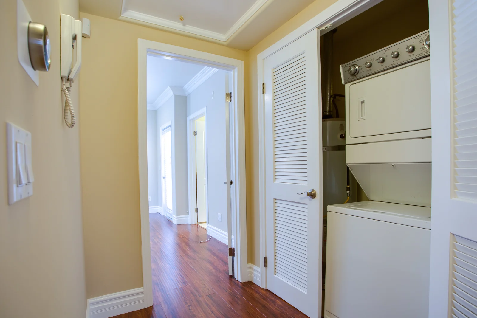 821 S 6th Burbank_MLS-28.jpg