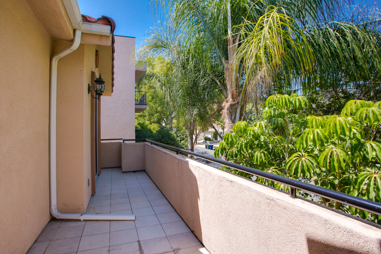 821 S 6th Burbank_MLS-27.jpg