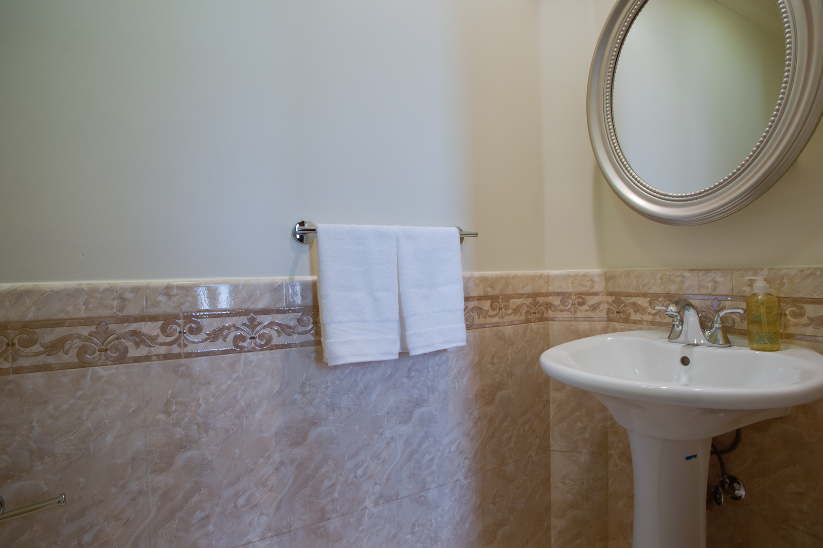 821 S 6th Burbank_MLS-33.jpg