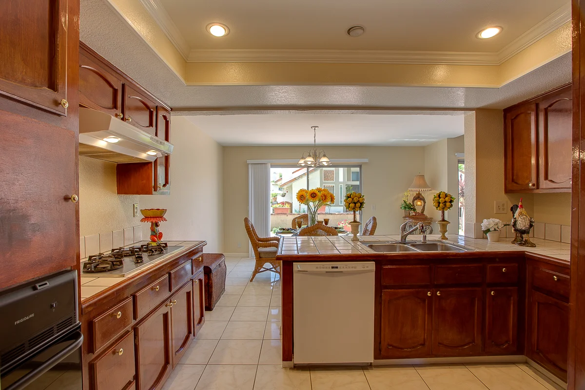 20915+Shellfish+HB_MLS-5.jpg
