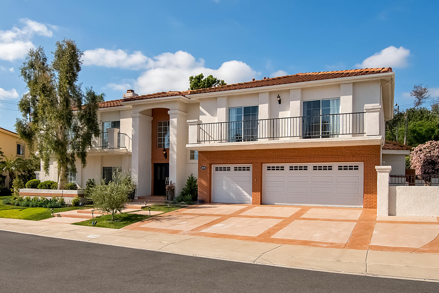 18781 Pinto Ln Santa Ana CA-large-002-14-18781 Pinto Ln N Tustin-1499x1000-72dpi.jpg
