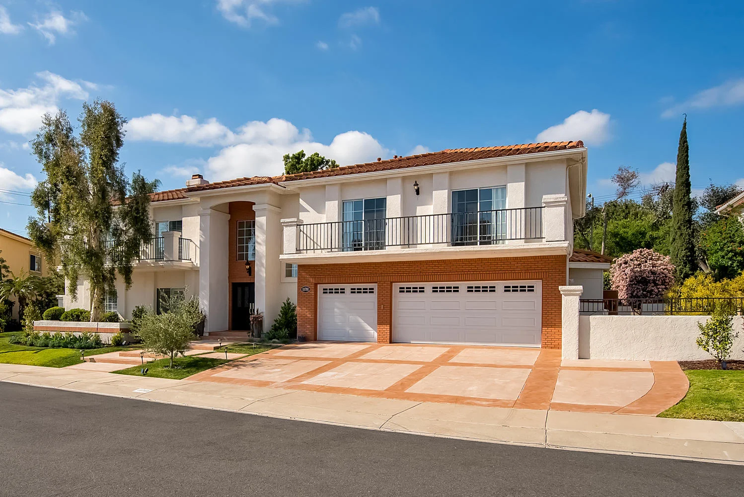 18781 Pinto Ln Santa Ana CA-large-003-35-18781 Pinto Ln N Tustin-1499x1000-72dpi.jpg