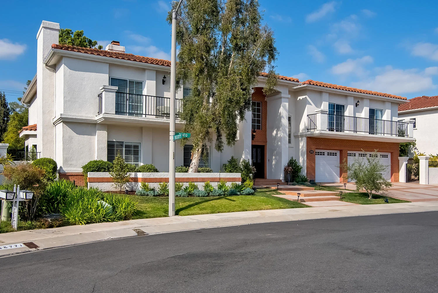 18781 Pinto Ln Santa Ana CA-large-004-23-18781 Pinto Ln N Tustin-1499x1000-72dpi.jpg