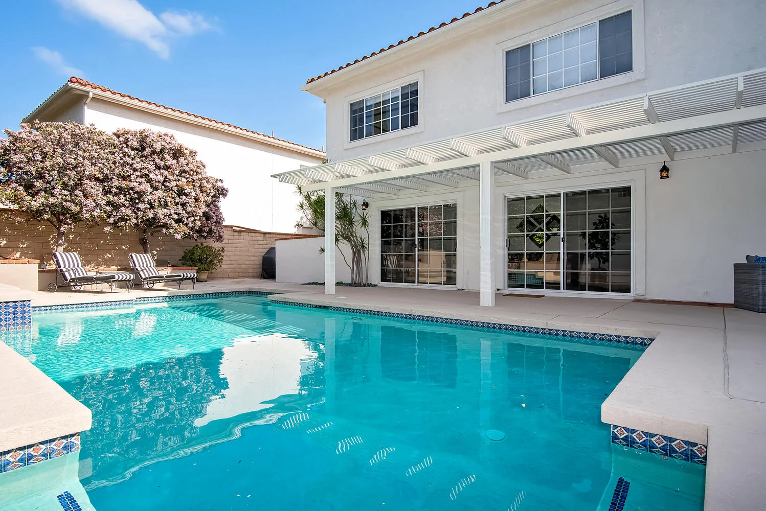 18781 Pinto Ln Santa Ana CA-large-073-71-18781 Pinto Ln N Tustin-1499x1000-72dpi.jpg