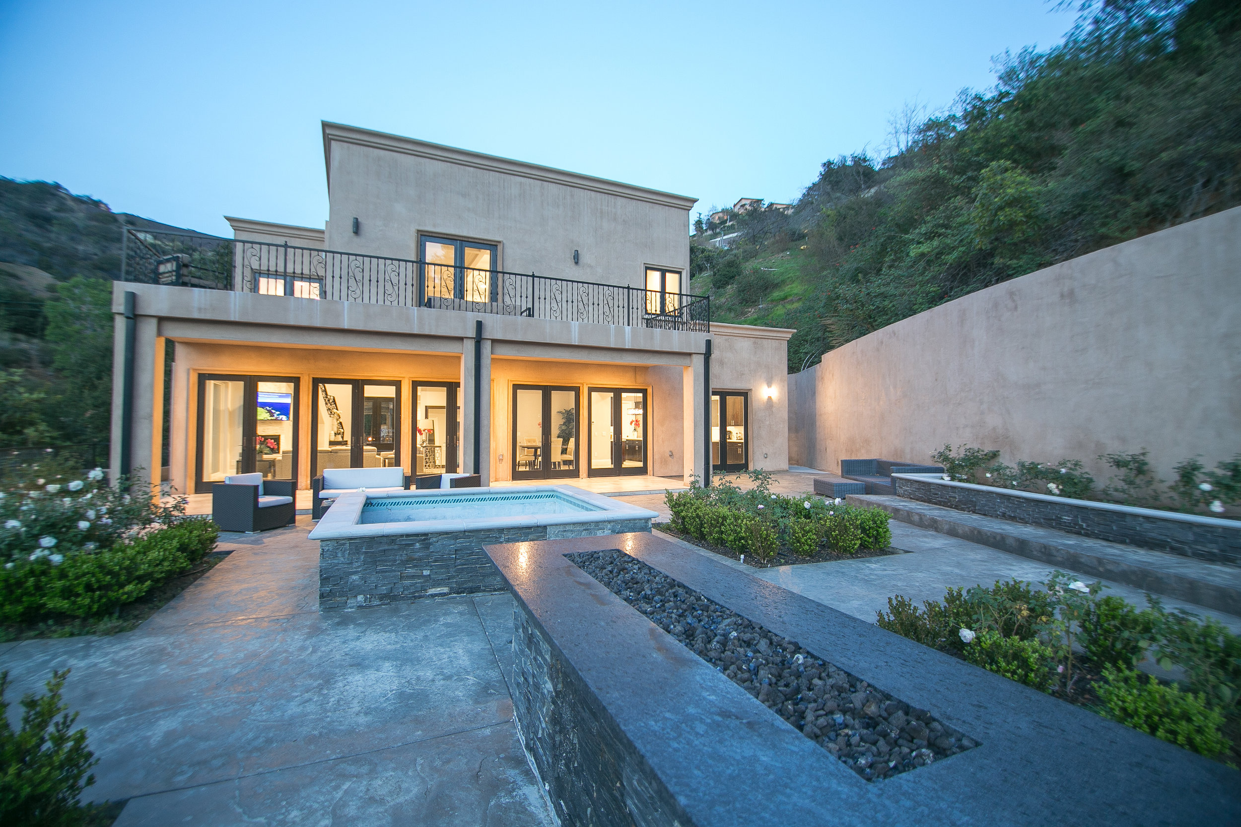 Jeff and Kelly_9484 Gloaming Beverly Hills_Large-69.jpg