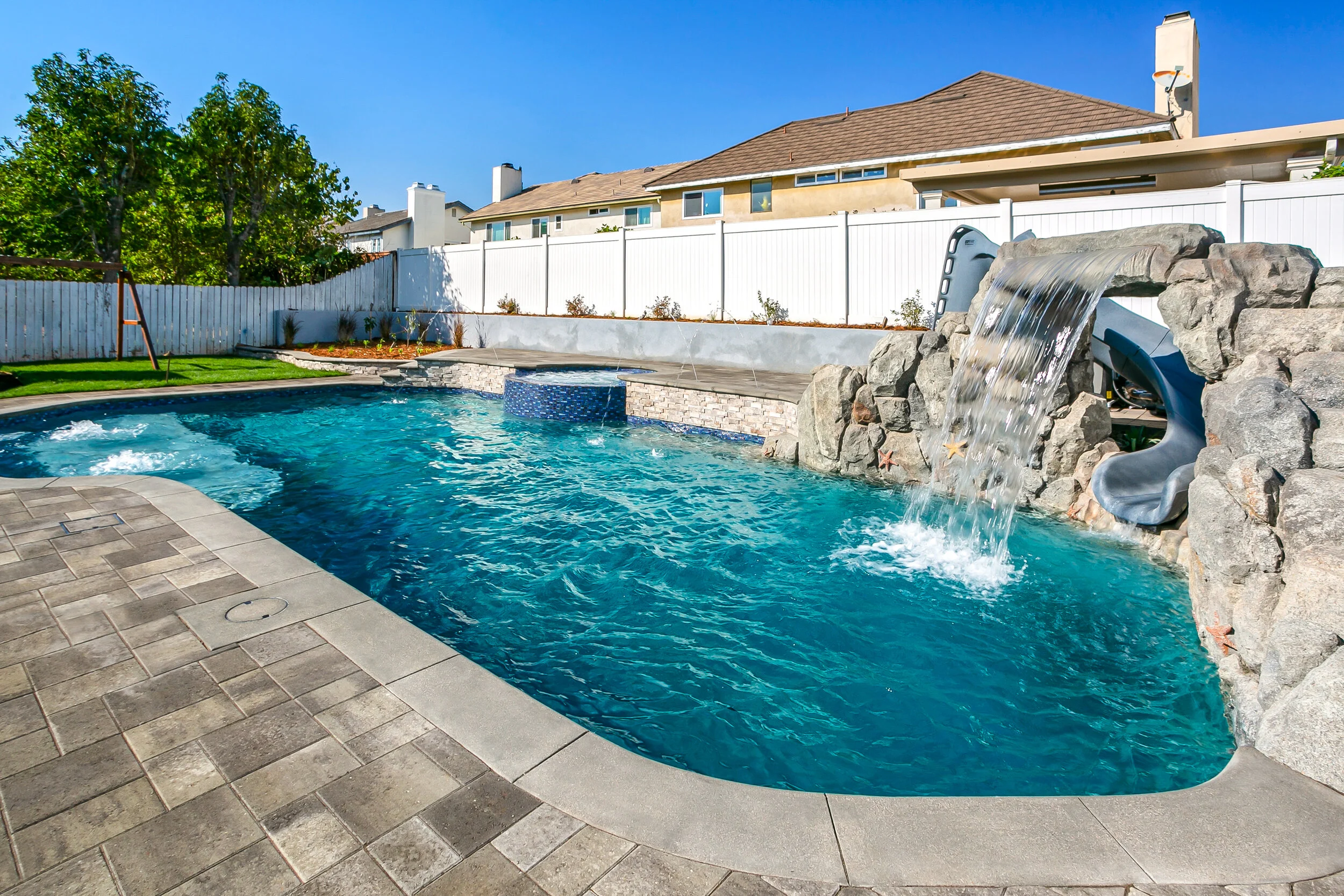 Timeless Pools_4623 Brond_Group B Edits-11.jpg