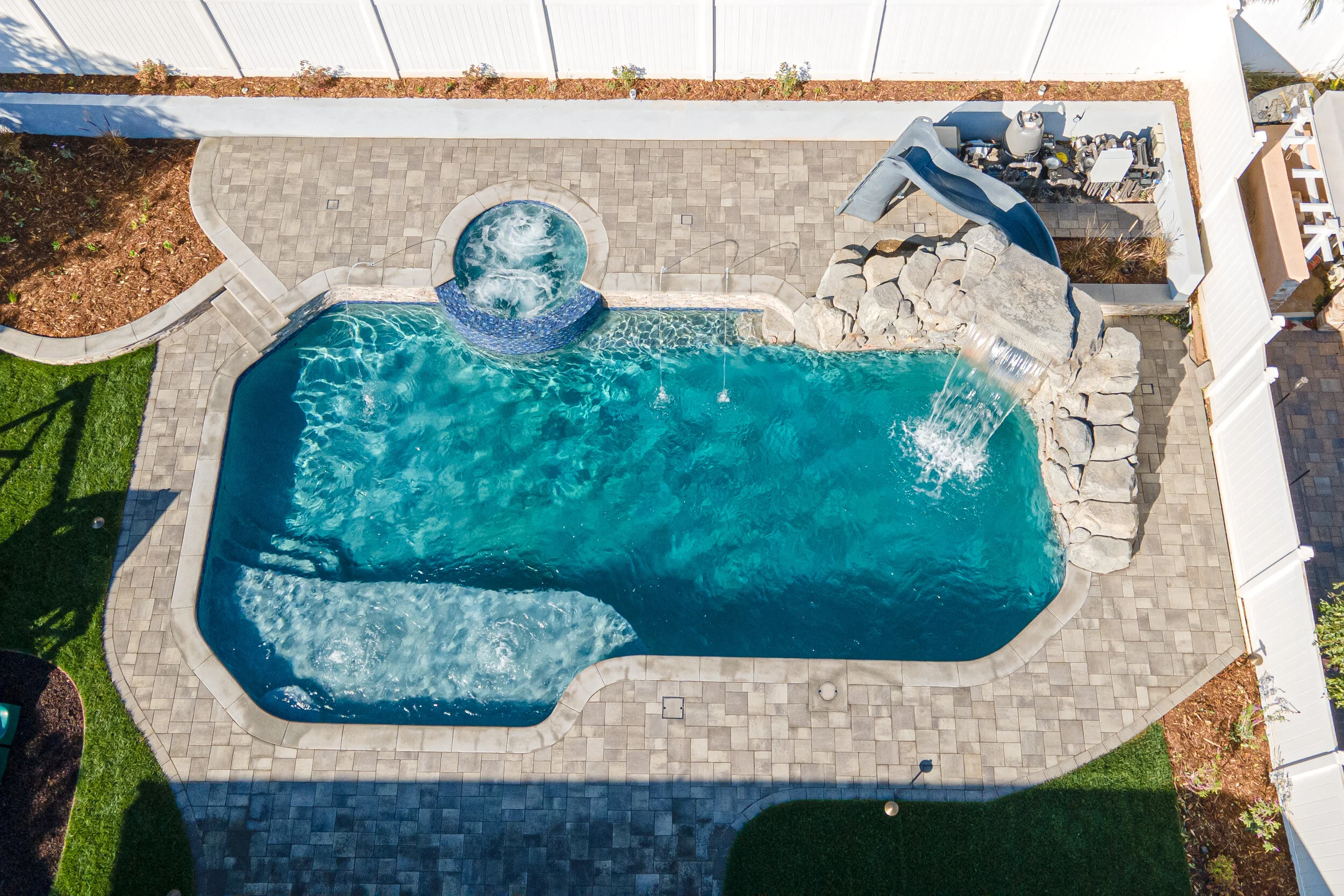 Timeless Pools_4623 Brond_Group B Edits-51.jpg