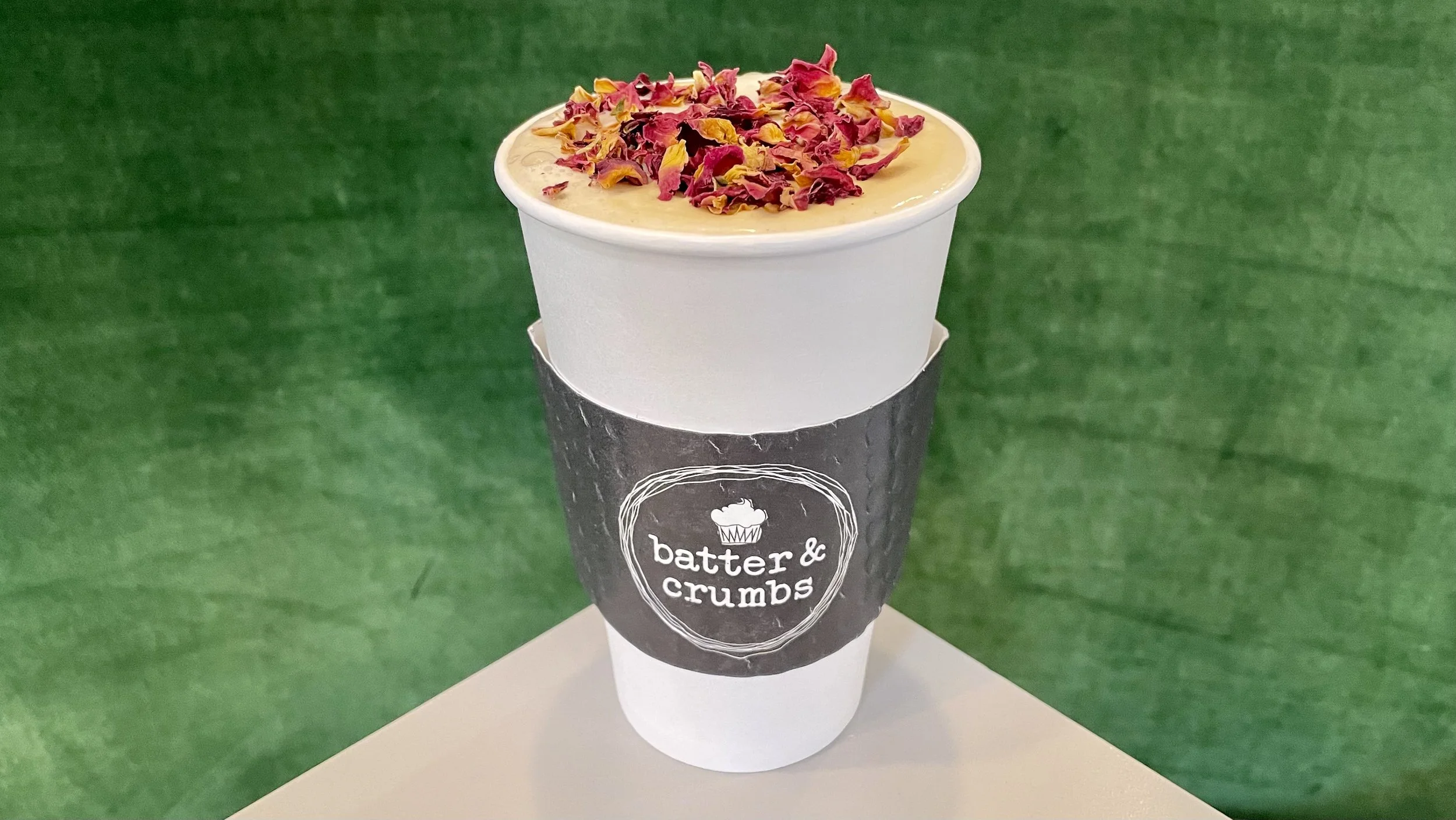 hot vanilla rose latte