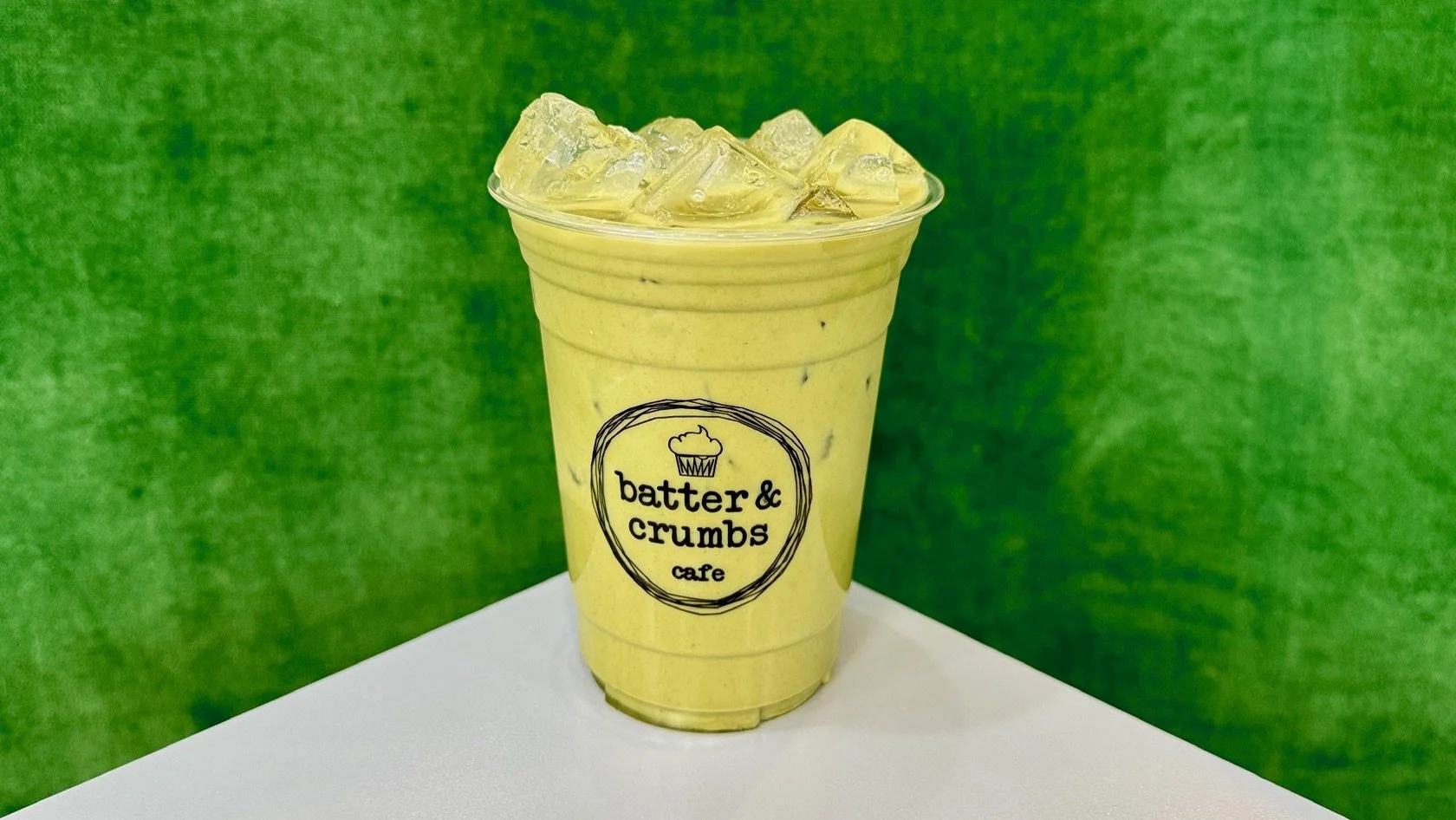 iced pistachio matcha