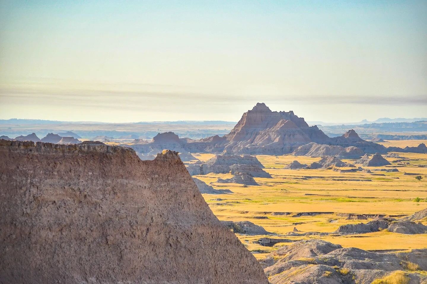 Mornings in badlands national park, South dakota 

Another destination near sturgis for beautiful riding and wildlife. 

Carved by the Cheyenne and white rivers.  Erosion began 500,000 years ago.  Seeing geological layers  displayed like this is like