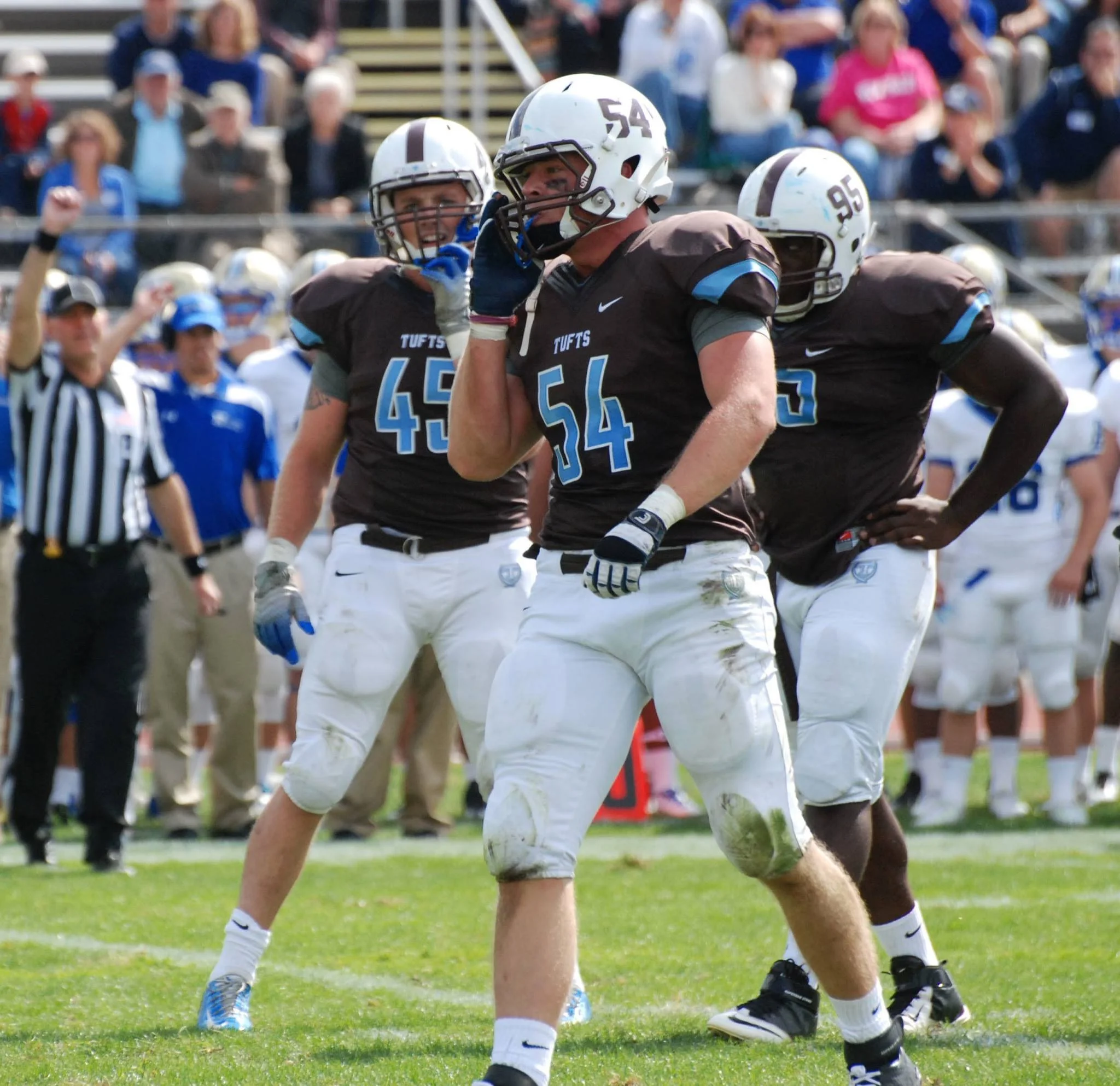 Evan (A16) is a Tufts Football alum and editor & camera-op for JumbosLaxTV. Evan received a B.A. in Economics at Tufts and is the executive producer of Tufts Football Films, the football team's media outlet. As a student, he started Jumbotron Productions to produce video marketing and social media content for Tufts teams, including hockey, baseball, squash, basketball, soccer, and women's lacrosse. A Los Angeles native, Evan frequently travels home to work on commercials, music videos, and drone cinematography.