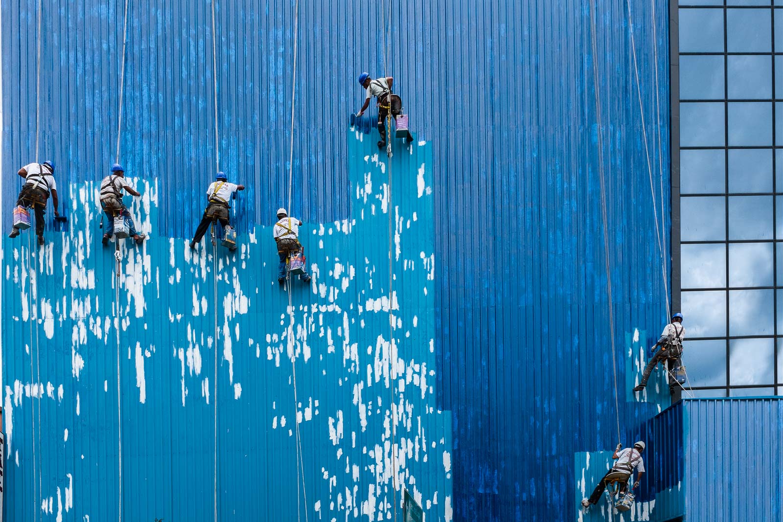  Painting the sky - Bairro da Lapa 