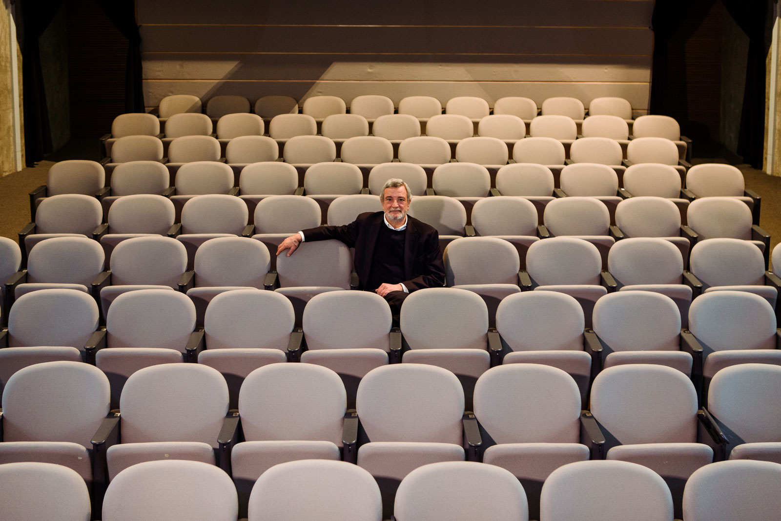  Alessandro , director of the  Italian Film Festival  in São Paulo, in Brazil for ten years. 