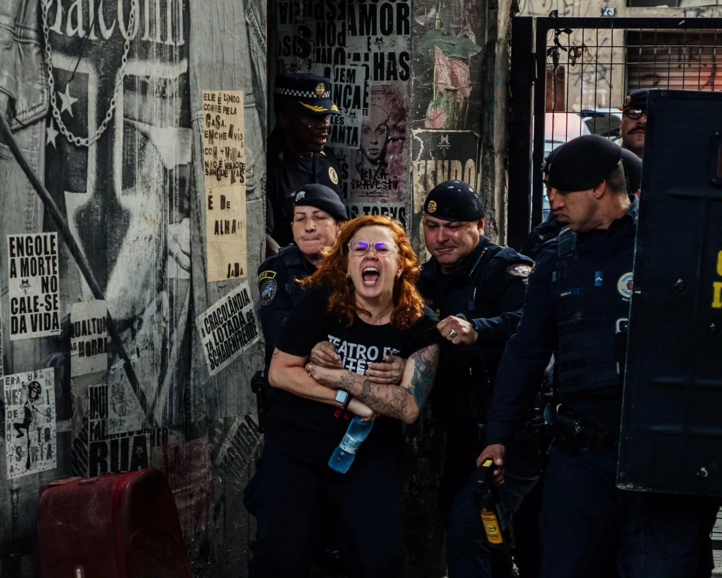 O @teatrodeconteiner sob despejo.
O @teatrodeconteiner e o  @coletivo_temsentimento receberam da Prefeitura de S&atilde;o Paulo uma ordem de despejo com prazo de apenas dois dias para desocupa&ccedil;&atilde;o. Na &uacute;ltima ter&ccedil;a-feira, ag