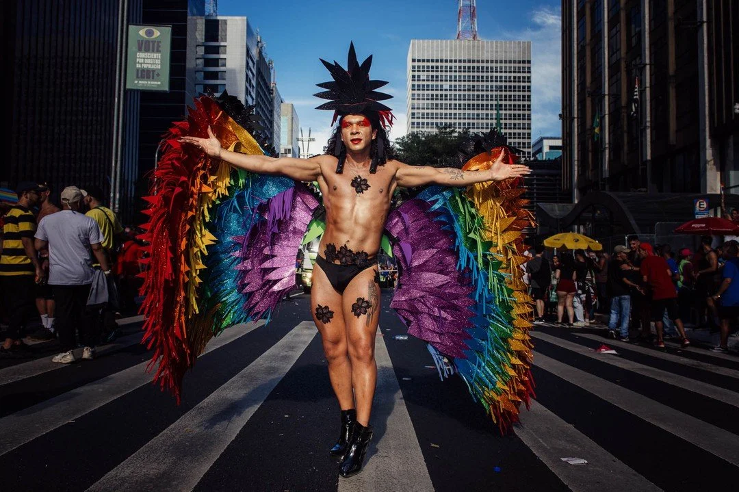 28&ordf; Parada LGBTQIA+ de S&atilde;o Paulo
S&atilde;o Paulo LGBTQIA+ Pride Parade
for @gettyimages 
.
.
.
#documentaryphotography 
#dreaminstreets
#hcsc_street
#streetsansfrontieres
#streetphotographymagazine
#reportagespotlight
#everydaybrasil
#ev
