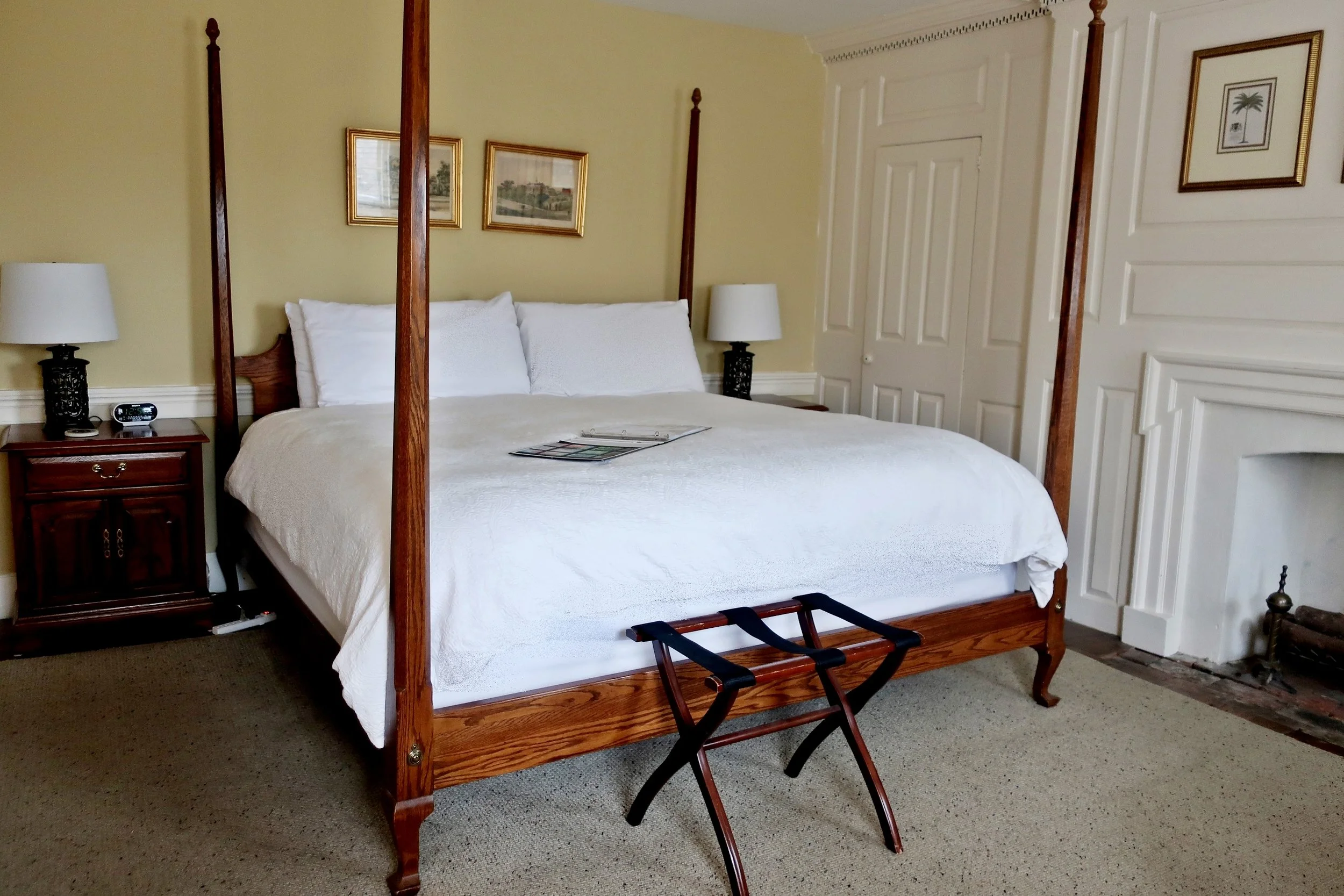 Four Poster King sized Bed