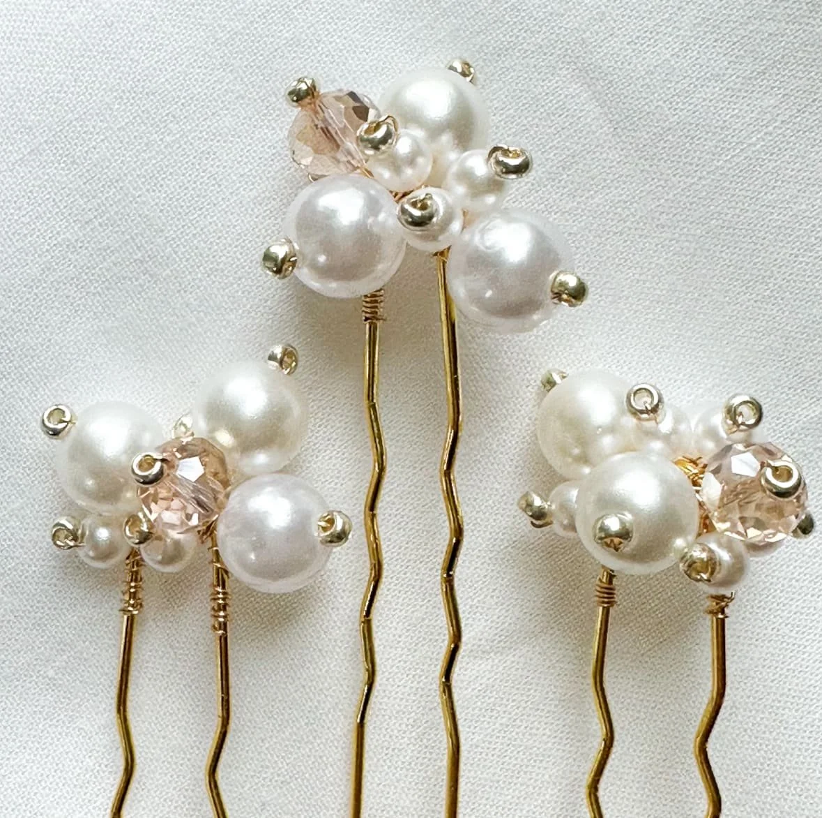 glass pearl and crystal hair pin set, white and pale pink.