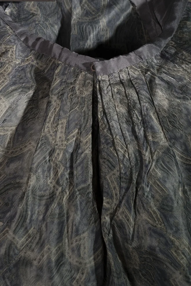 Skirt waistband after treatment