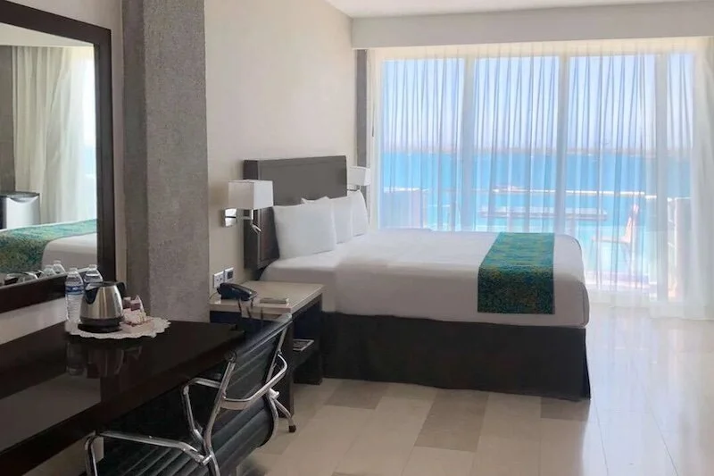 Seven Crown Hotel RESIZED 12.jpg