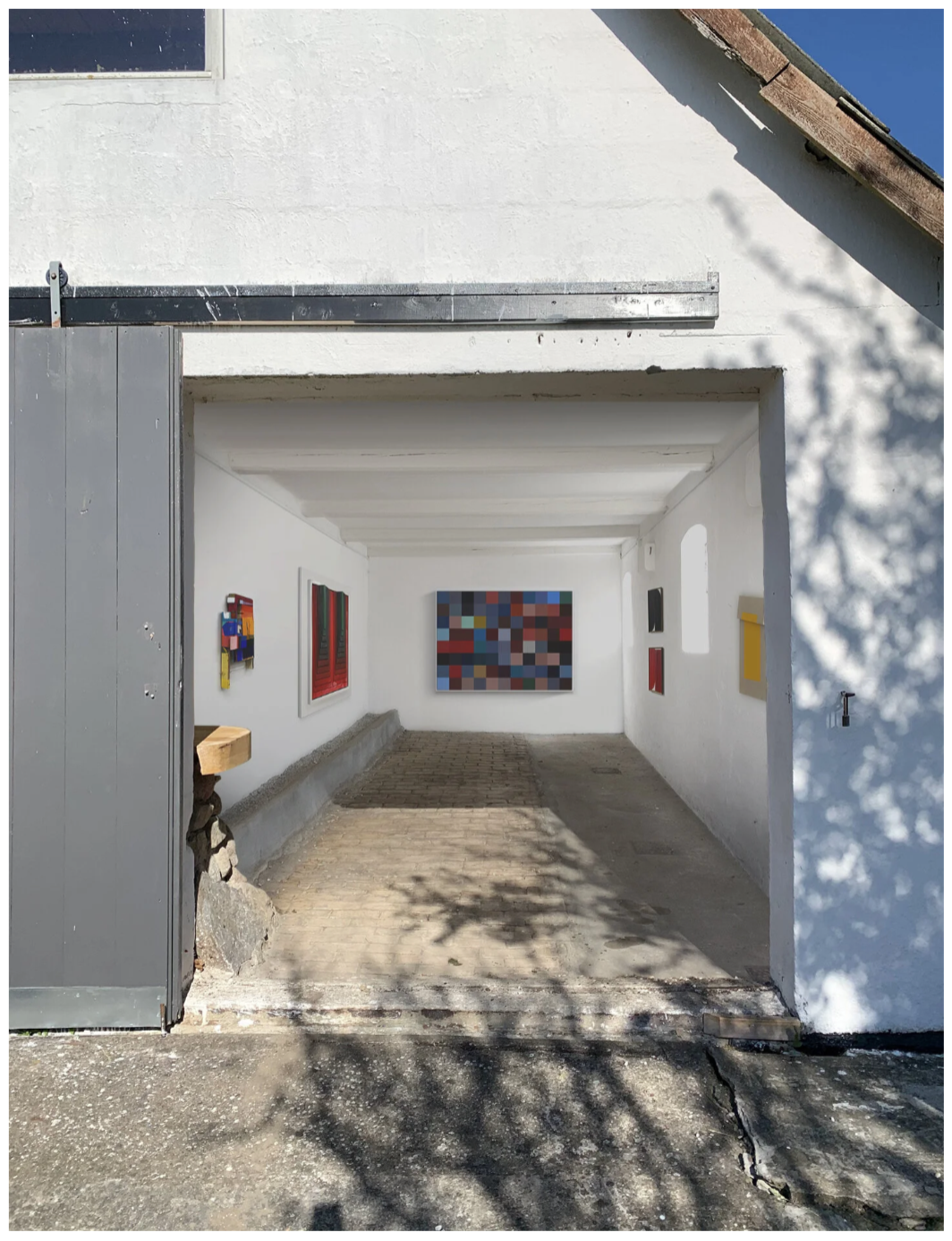  Virtual Show at Rørvig Contemporary, Denmark (from left) Robert Moreland, Karri Paul, Julian Hoeber, Evan Trine, Johnny Abrahams, Vanha Lam August 2020 Image credit: Evan Trine 
