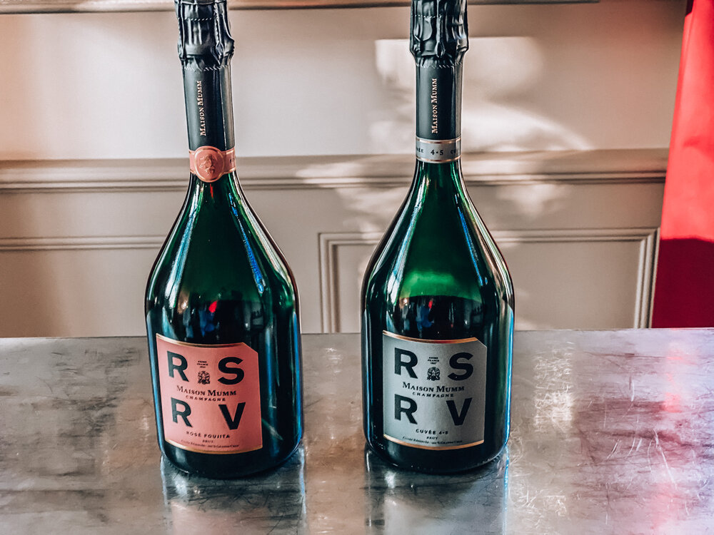 Travel &amp; Champagne Mumm RSRV
