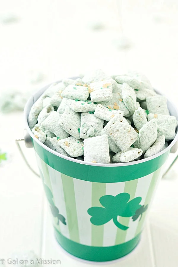 St. Patrick's Day Puppy Chow Recipe