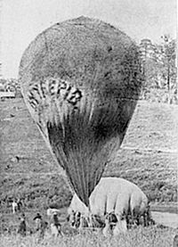  Lowe's balloon Intrepid 