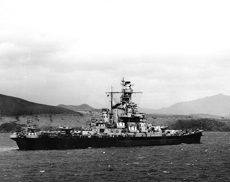 The Indiana in November 1942, not long after reaching the Pacific.