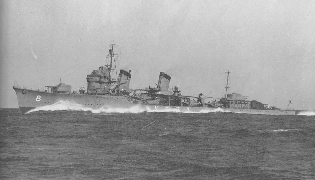 The Yugiri, demonstrating the heavy armament and speed of the Fubuki-class. Source: Kure Maritime Museum.