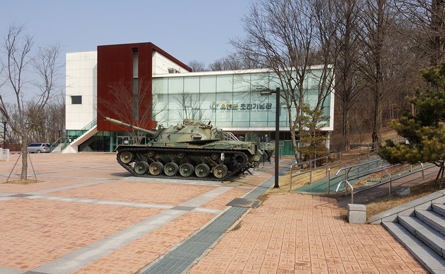 The Battle of Osan Memorial Hall, a $33M project which opened in 2013 and is located adjacent to the newer monument. Source: author.