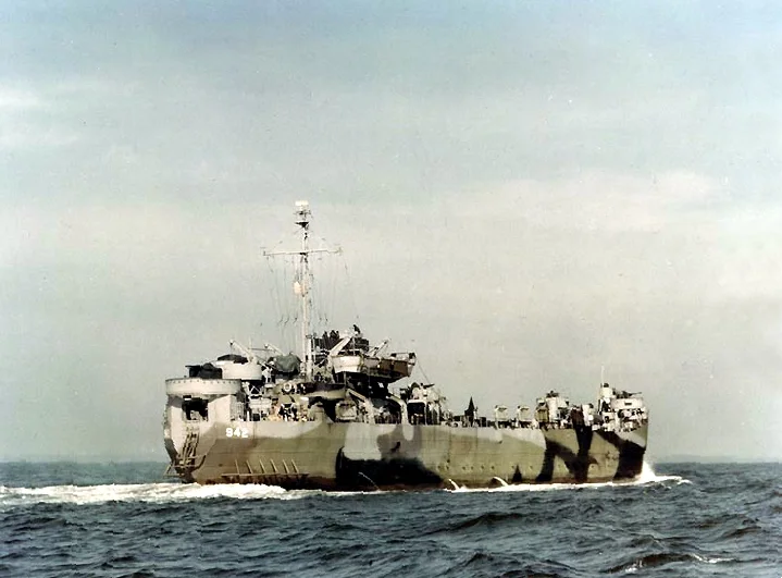 The USS LST-942 underway in late 1944. Photo source: Wikipedia.