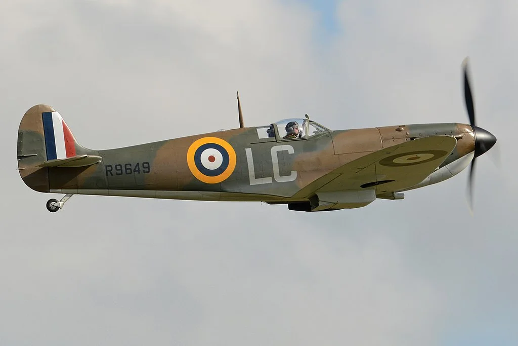 Nolan wanted to use as much period-correct vehicles as possible to lend historical accuracy to the film. Pictured is one of several Supermarine Spitfires used in the film. Photo source: Wikipedia. 