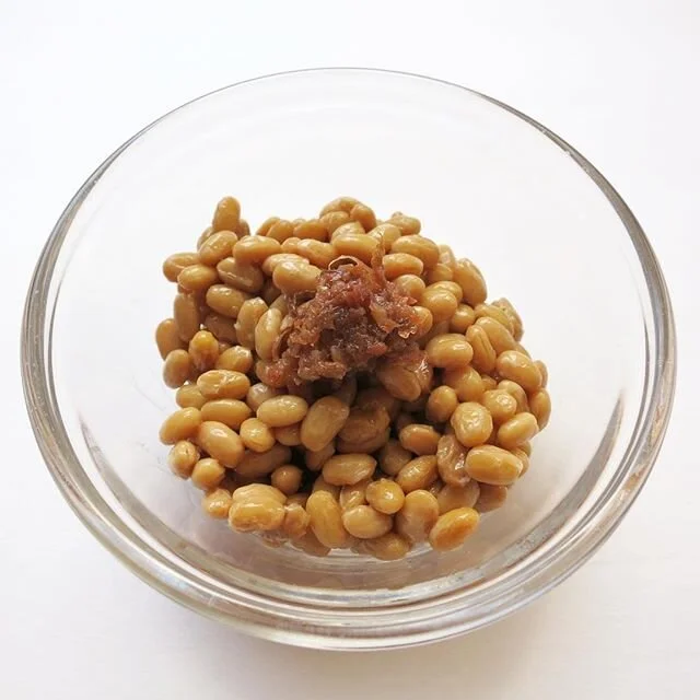 Just about wrapping up this batch here with some #homemade #umeboshi mashed up with #katsuobushi aka #bonito #flakes ❤️ sometimes simple is best 👍🏼 #casamamanatto #natto #organic #nongmo #probiotics #japanese #fermented #soybeans #healthy #losangel