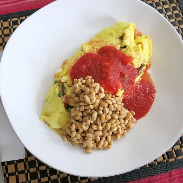 Made #omurice for the first time this weekend! Turned out pretty good! Have some rice leftover so I&rsquo;ll be making another one this week 😁 it&rsquo;s too easy to pile on the natto when it&rsquo;s homemade ❤️ Loving this batch!!! #homemade #organ