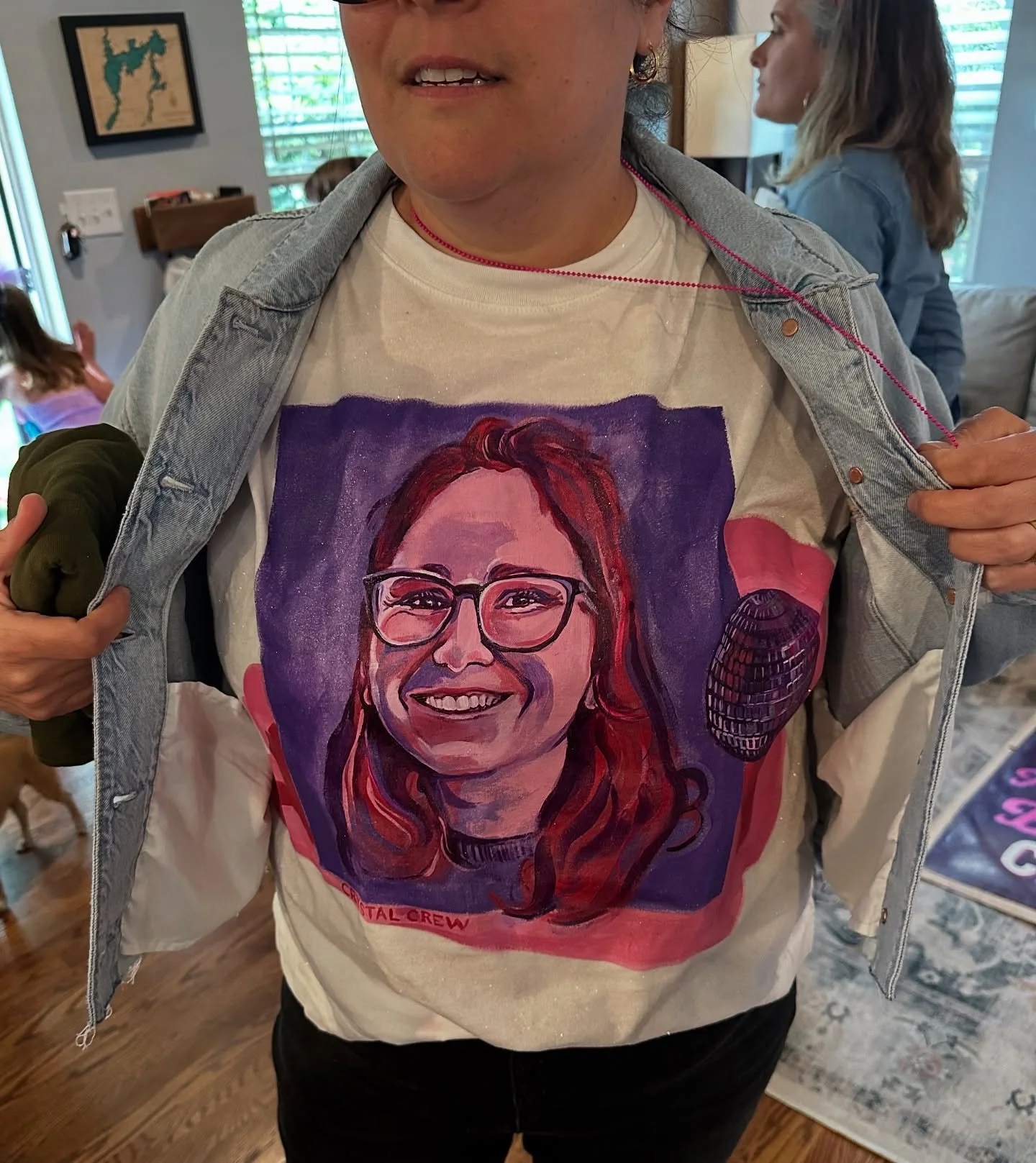 94/100 A little more @crysrochon love. Little t-shirt for @labellag2 😁 I love a giant portrait on a shirt, especially of Crys&rsquo; face. 🥳