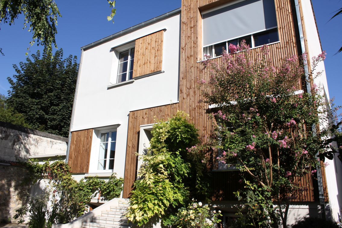 02-Facade depuis droite.JPG