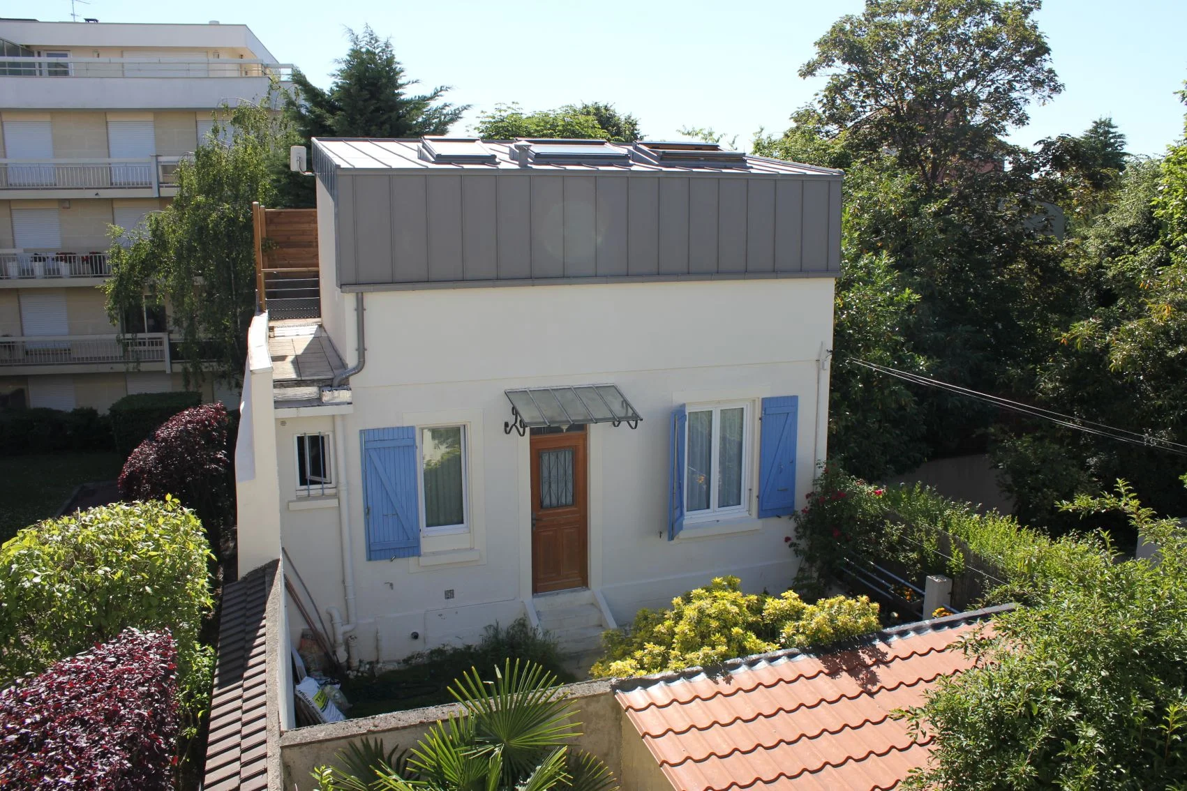 01_facade rue est.JPG