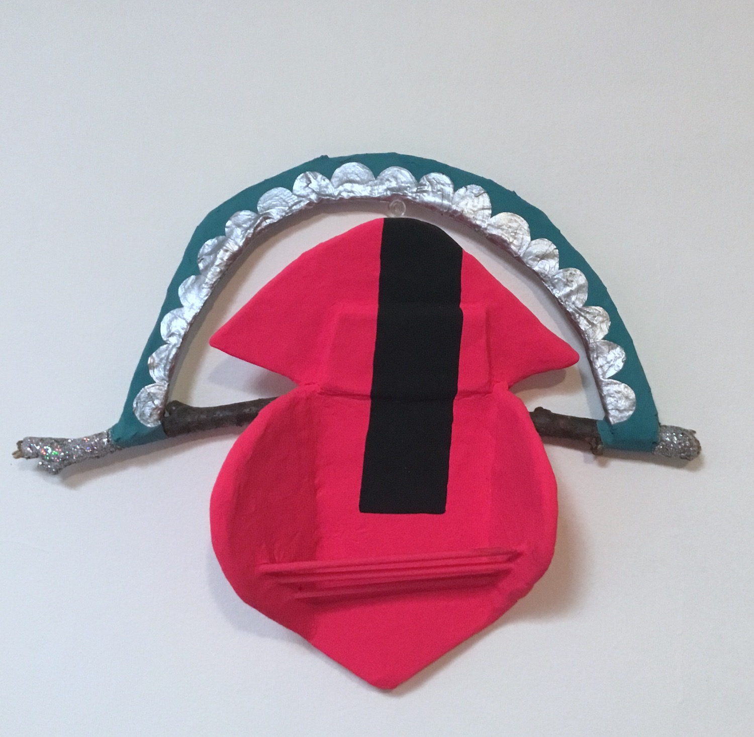 the red queen, 2017 / papier mache, paper clay, wood, acrylic and flashe paint, glitter / 10 x 12 x 3 inches