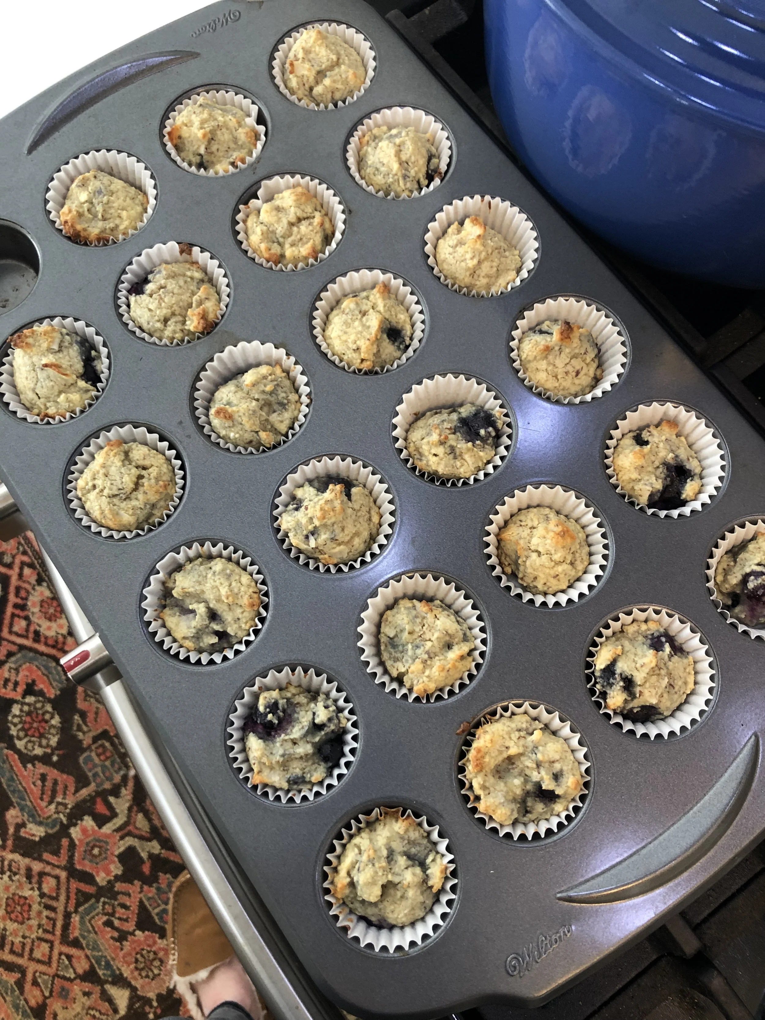 This is our petit four / mini muffin pan. This recipe filled this tin plus 4 more so it makes 28 minis 😉